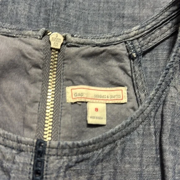 3/$14 GAP Chambray Shift Pockets Halter Dress Size: 8 - Picture 3 of 6